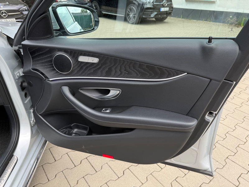 Mercedes-Benz E 400 T 4Matic Avantgarde·Pano·360°·ACC·Navi·AHK — photo 15