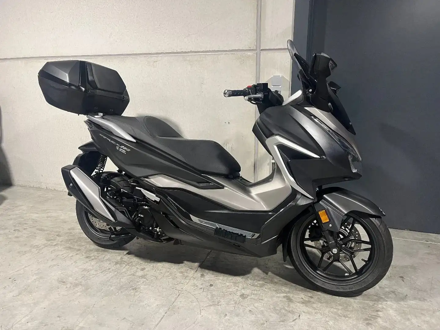 Honda Forza 350 - 1
