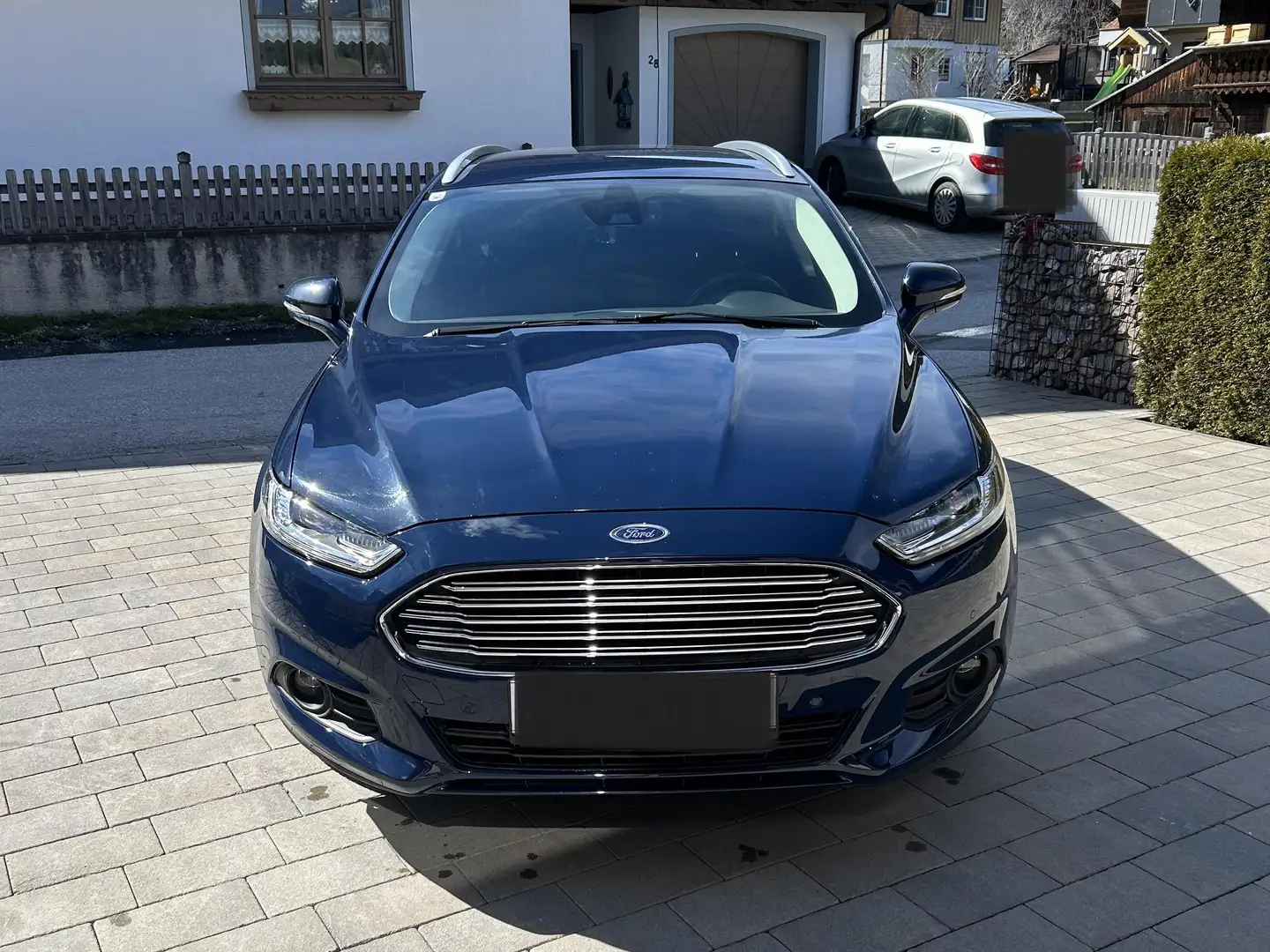 Ford Mondeo Mondeo Traveller Business Plus 2,0 TDCi Aut. Business Plus Blau - 2