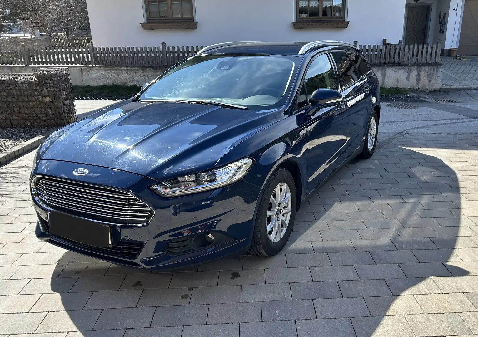Ford Mondeo Mondeo Traveller Business Plus 2,0 TDCi Aut. Business Plus Blau - 1