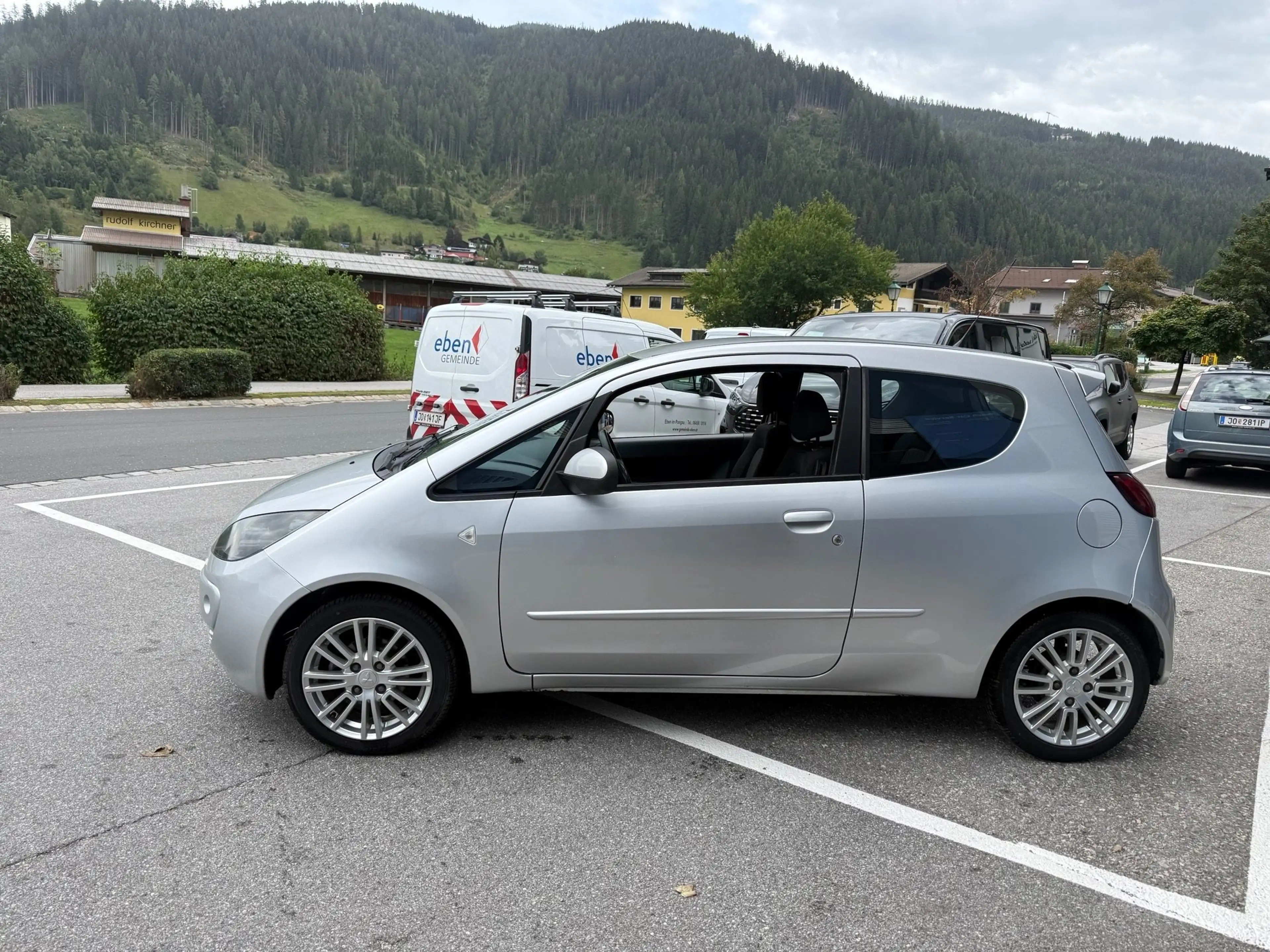Mitsubishi Colt — photo 4