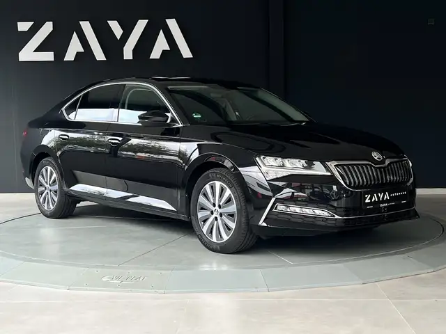 Skoda Superb 1.4 TSI Hybrid Limo*STAND-HZG*AHK*LED*