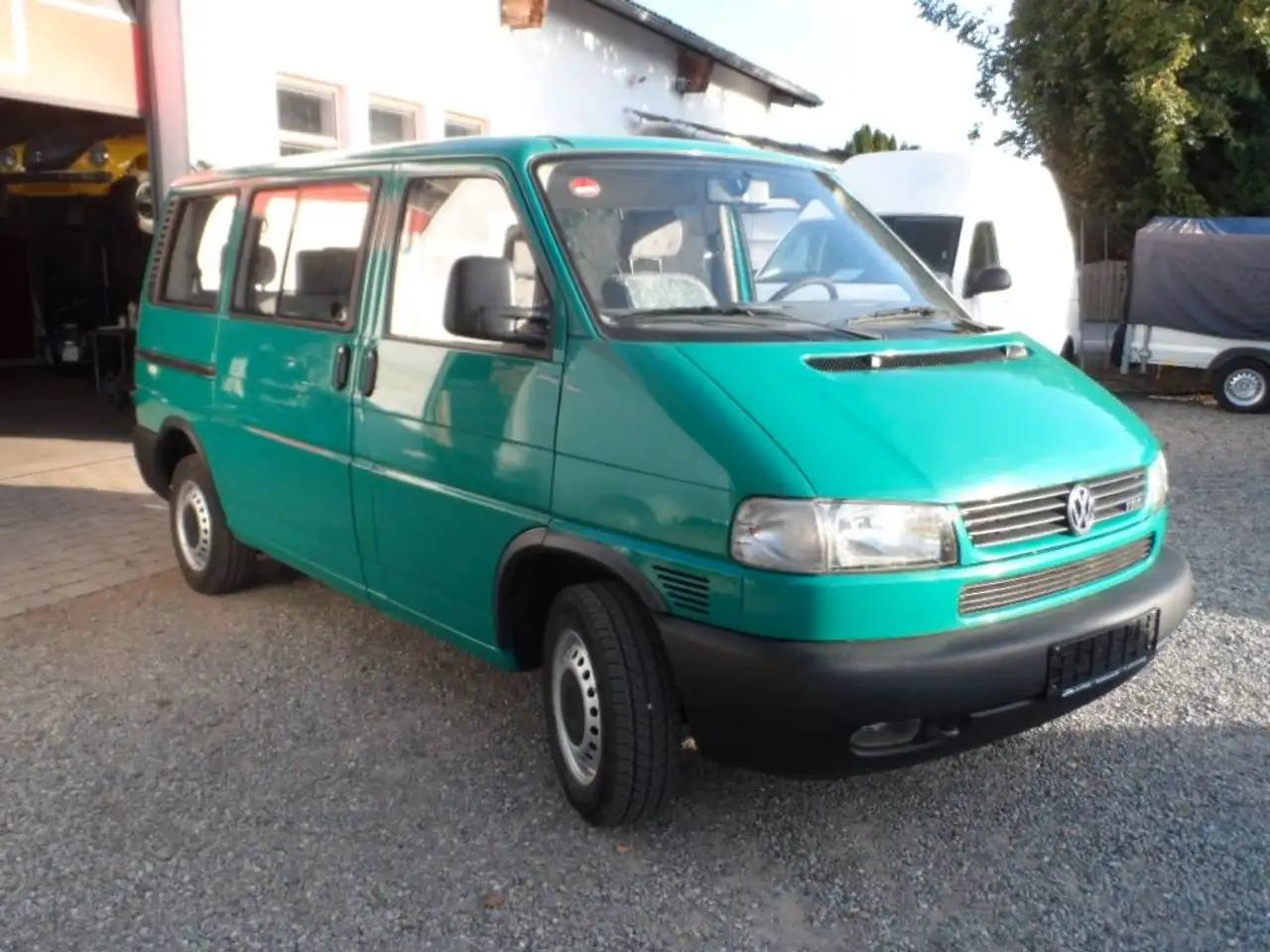 Volkswagen T4 Caravelle 2,5-l-Diesel TDI 75kW, foto 2