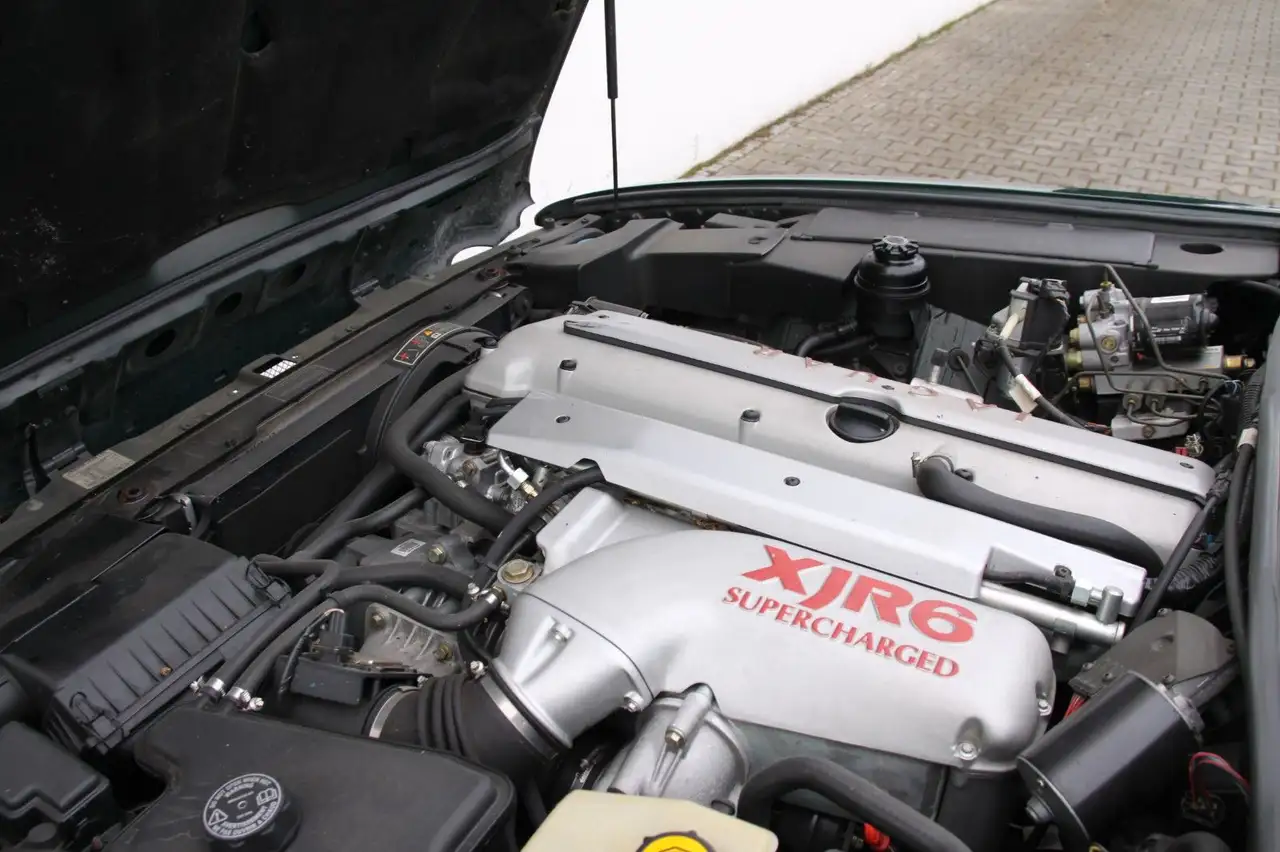 Jaguar XJR mit 3 Jahren Garantie Top Zustand, foto 12
