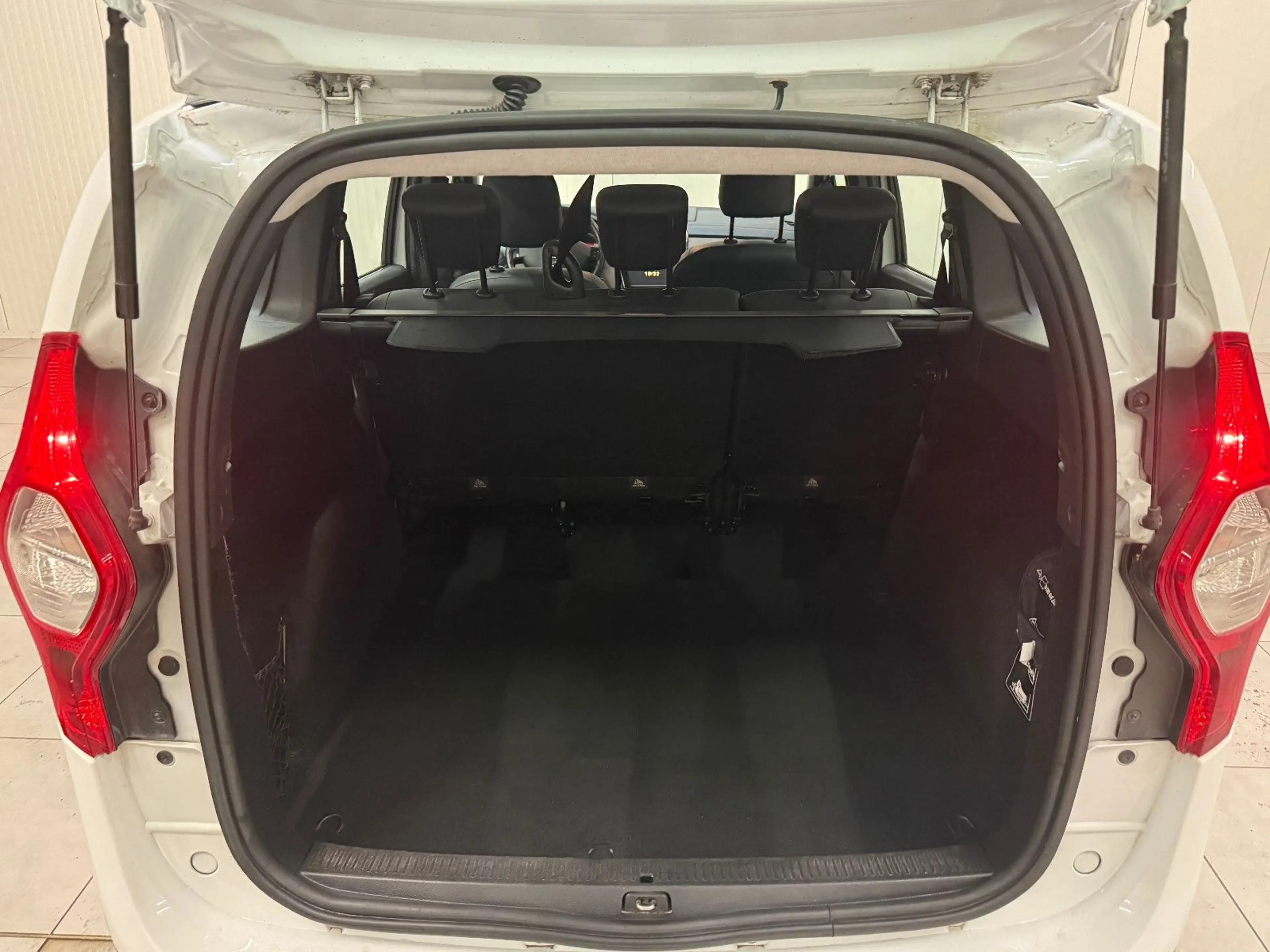 Dacia Lodgy Prestige 1.5 Diesel/Leder/ — photo 15
