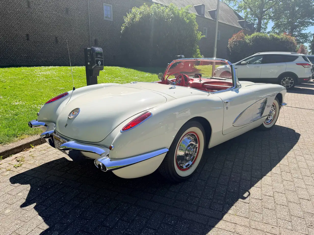 Chevrolet Corvette Convertible 4,6 V8 (283Ci), foto 4