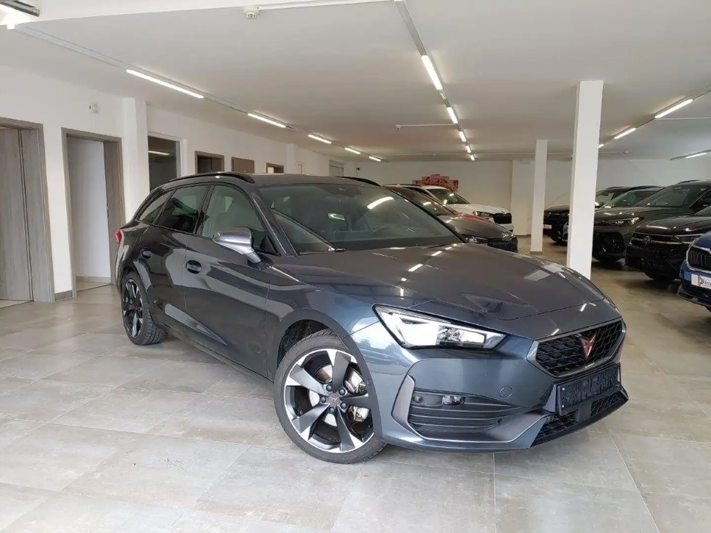 CUPRA Leon SP 1.4 E-Hybrid DSG Navi/DCC/ACC/Kam/LED Grau - 2