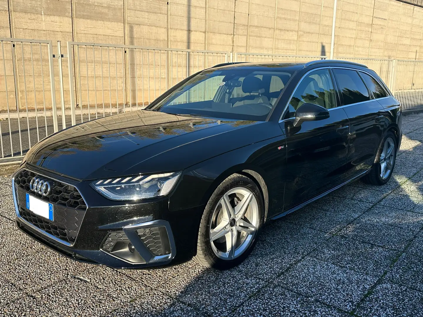 Audi A4 Avant 35 2.0 tdi mhev S Line edition s-tronic Negro - 2