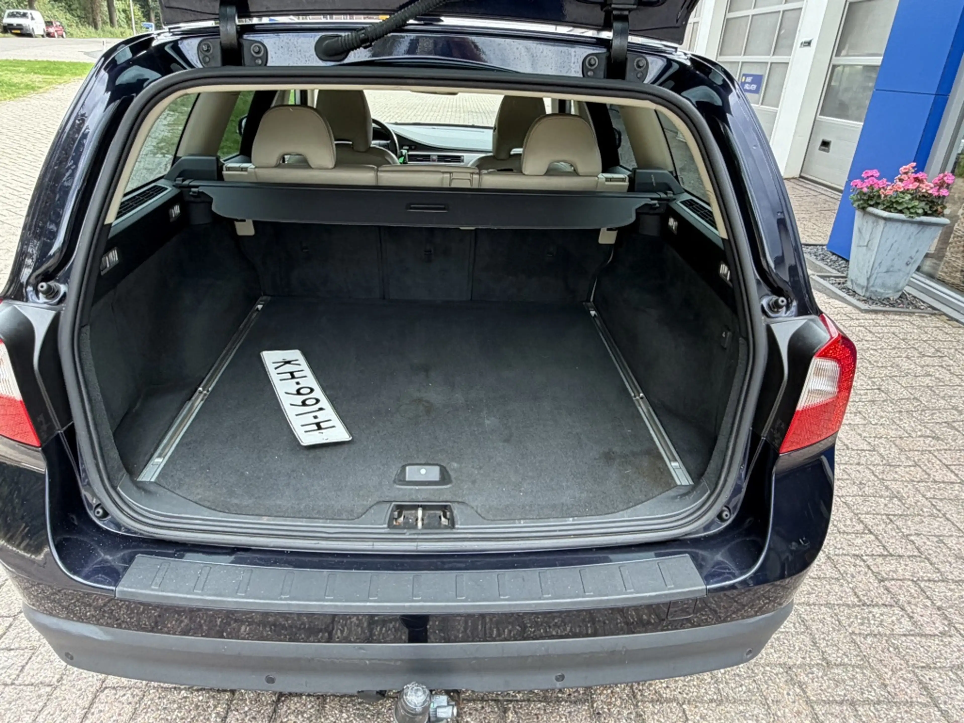 Volvo V70 2.5FT Momentum — photo 15