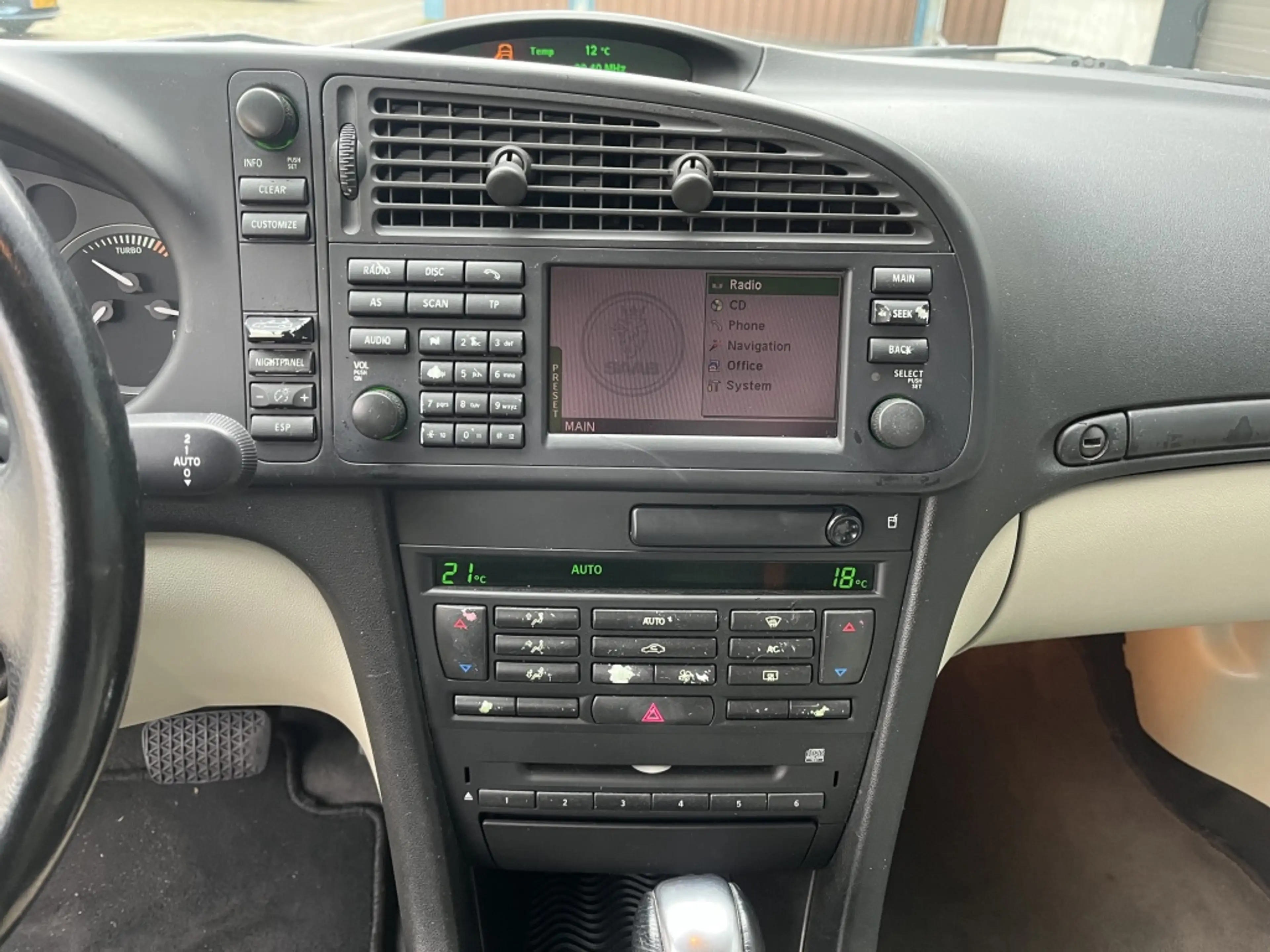 Saab 9-3 Cabrio 2.0t Vector — photo 11