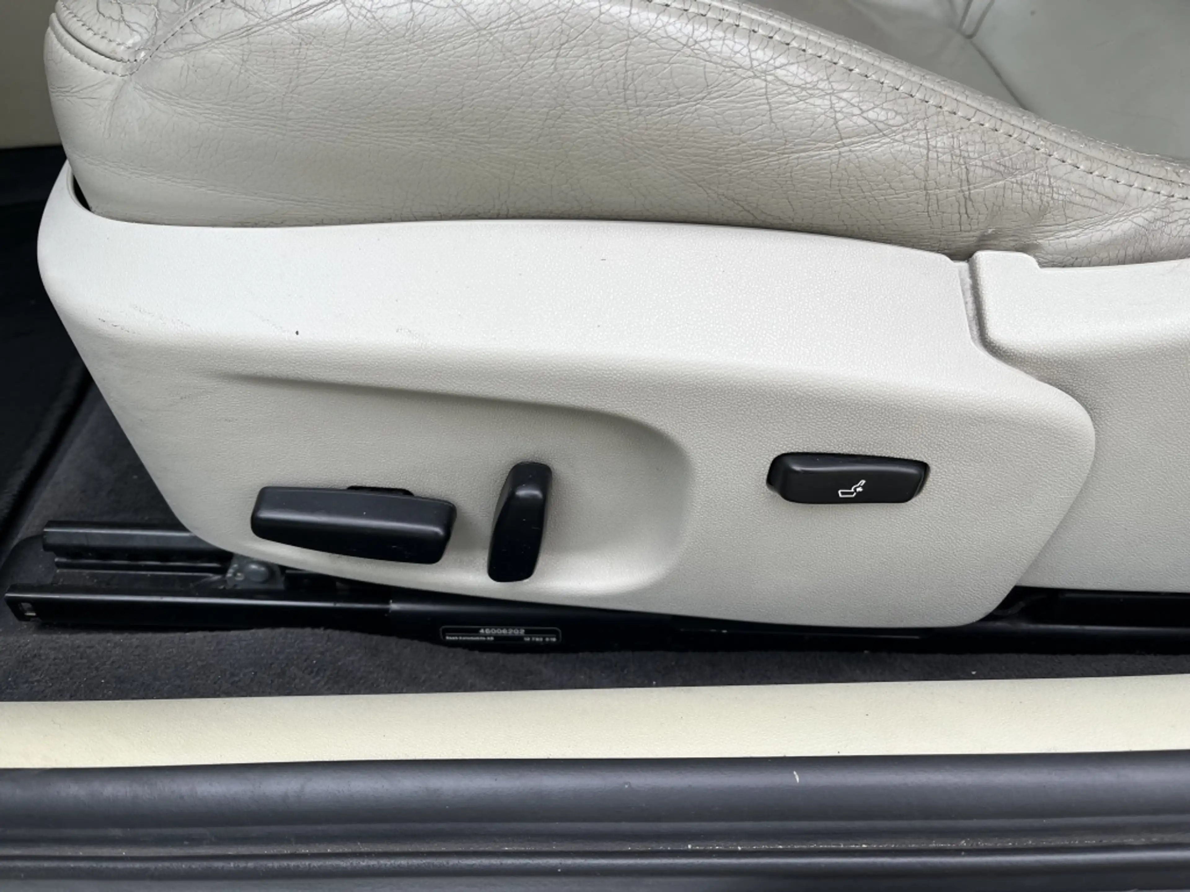 Saab 9-3 Cabrio 2.0t Vector — photo 8