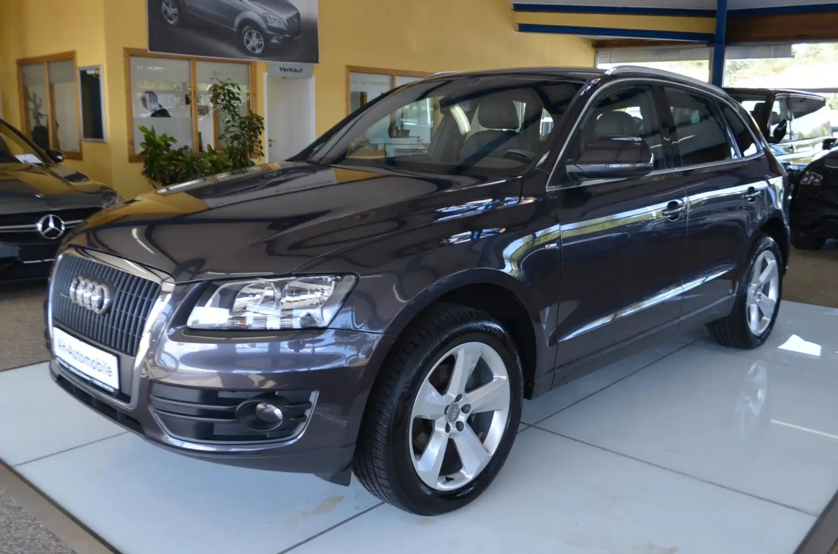 Audi Q5 2.0 TFSI quattro S-LINE AUTOMATIK / KLIMA Grau - 1