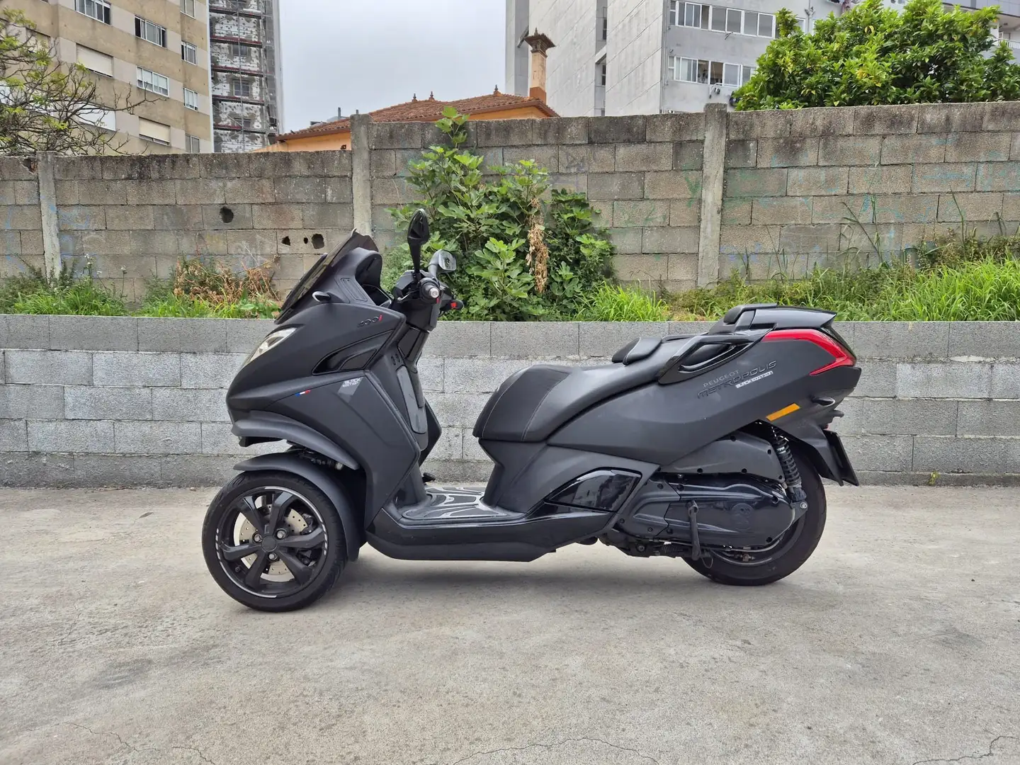Peugeot Metropolis 400i Black Edition Negro - 2