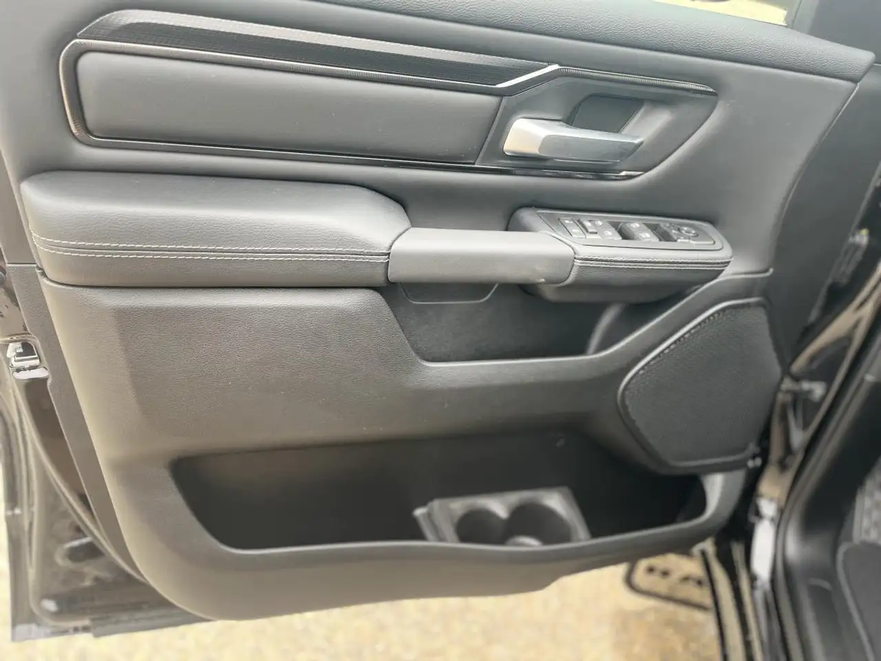 RAM 1500 photo RAM 1500