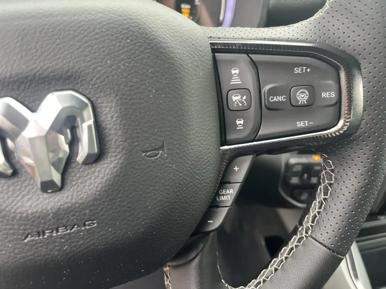 RAM 1500 photo RAM 1500