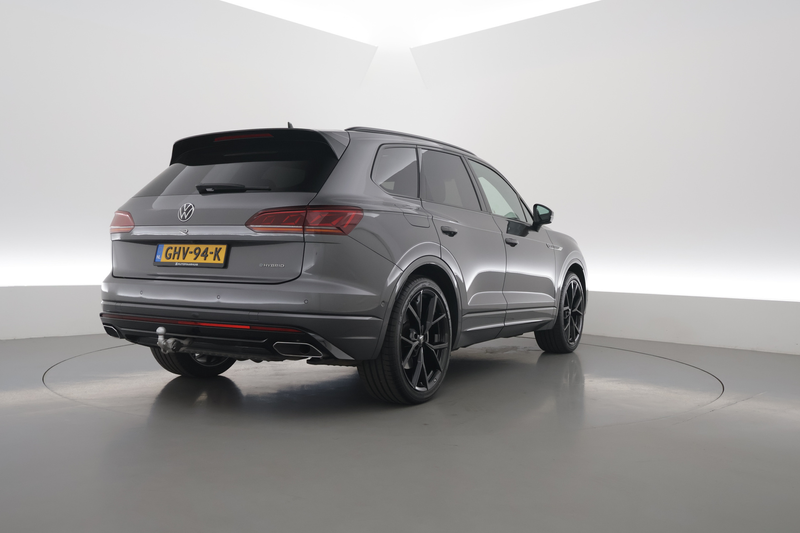 Volkswagen Touareg 3.0 TSI 462pk eHybrid 4MOTION R | Rijklaar! | Elek — photo 2