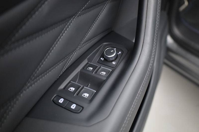 Volkswagen Touareg 3.0 TSI 462pk eHybrid 4MOTION R | Rijklaar! | Elek — photo 11