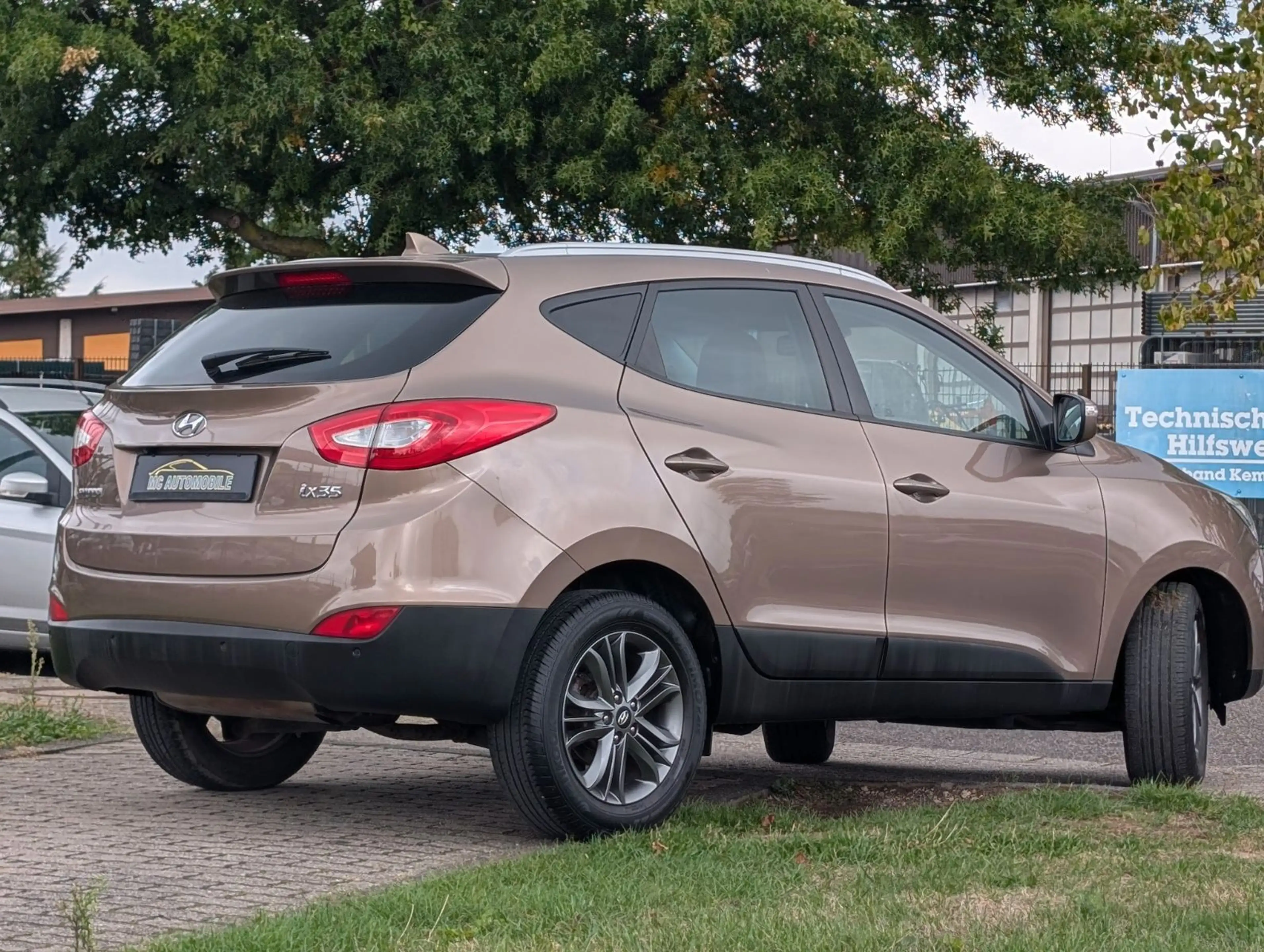 Hyundai iX35 FIFA World Cup Edition 2WD*1-HAND*KAMERA !! — photo 4