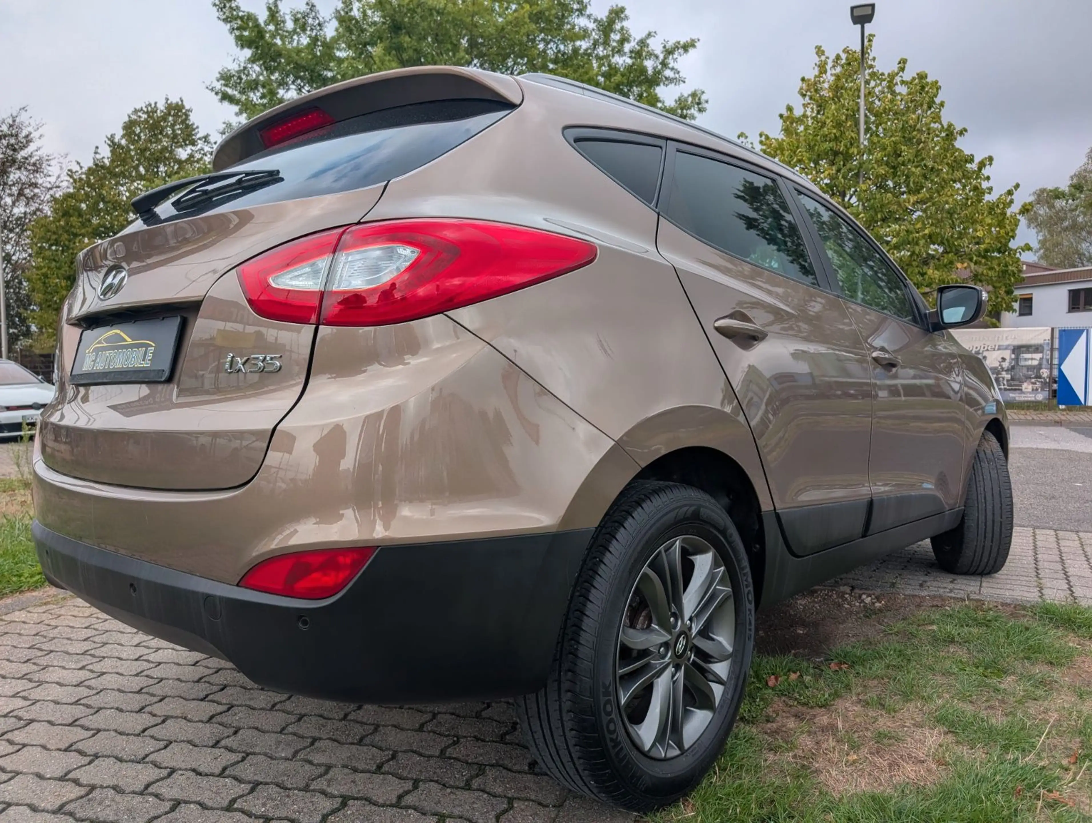 Hyundai iX35 FIFA World Cup Edition 2WD*1-HAND*KAMERA !! — photo 10