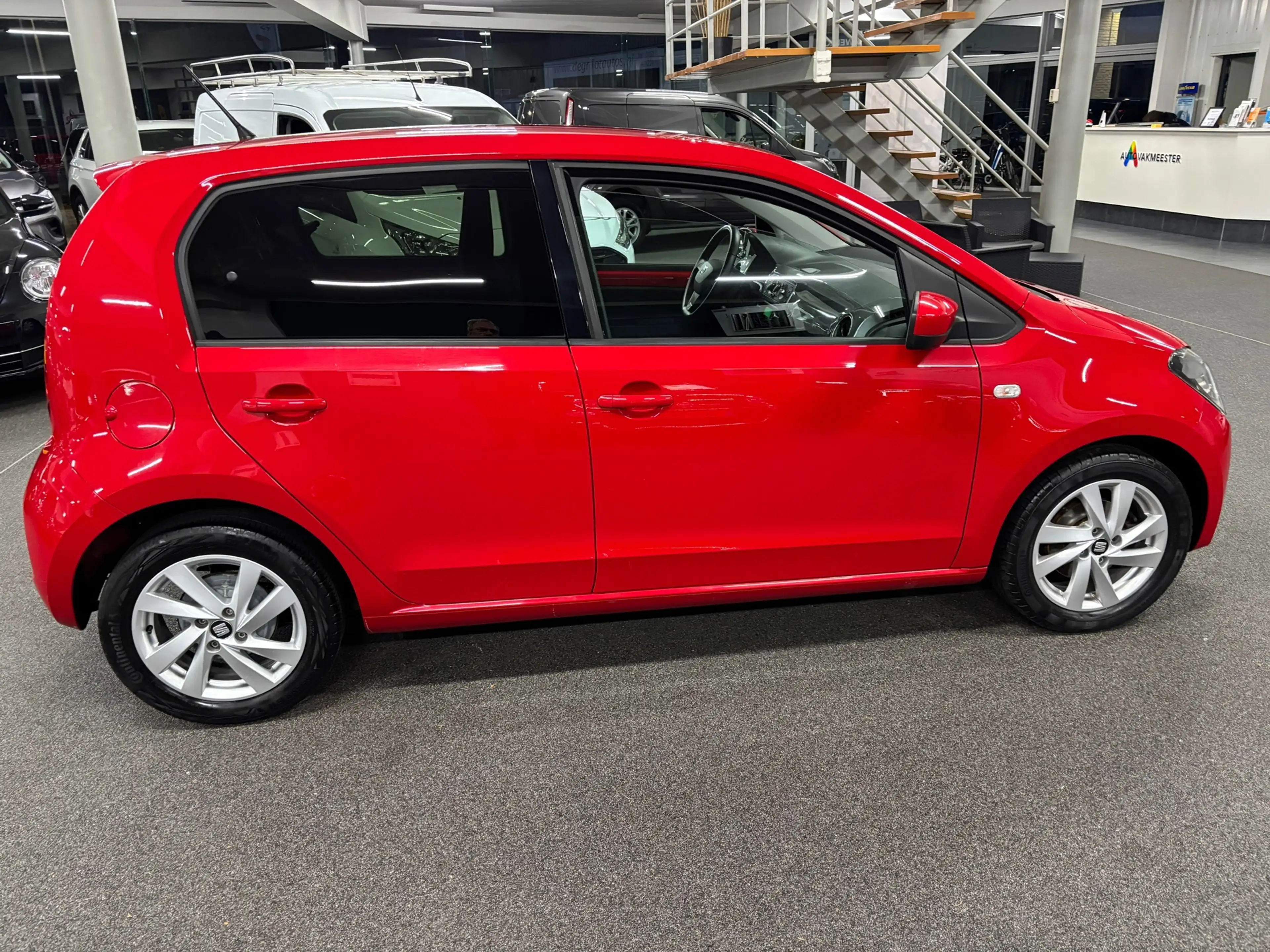 SEAT Mii 1.0 Sport Dynamic — photo 4