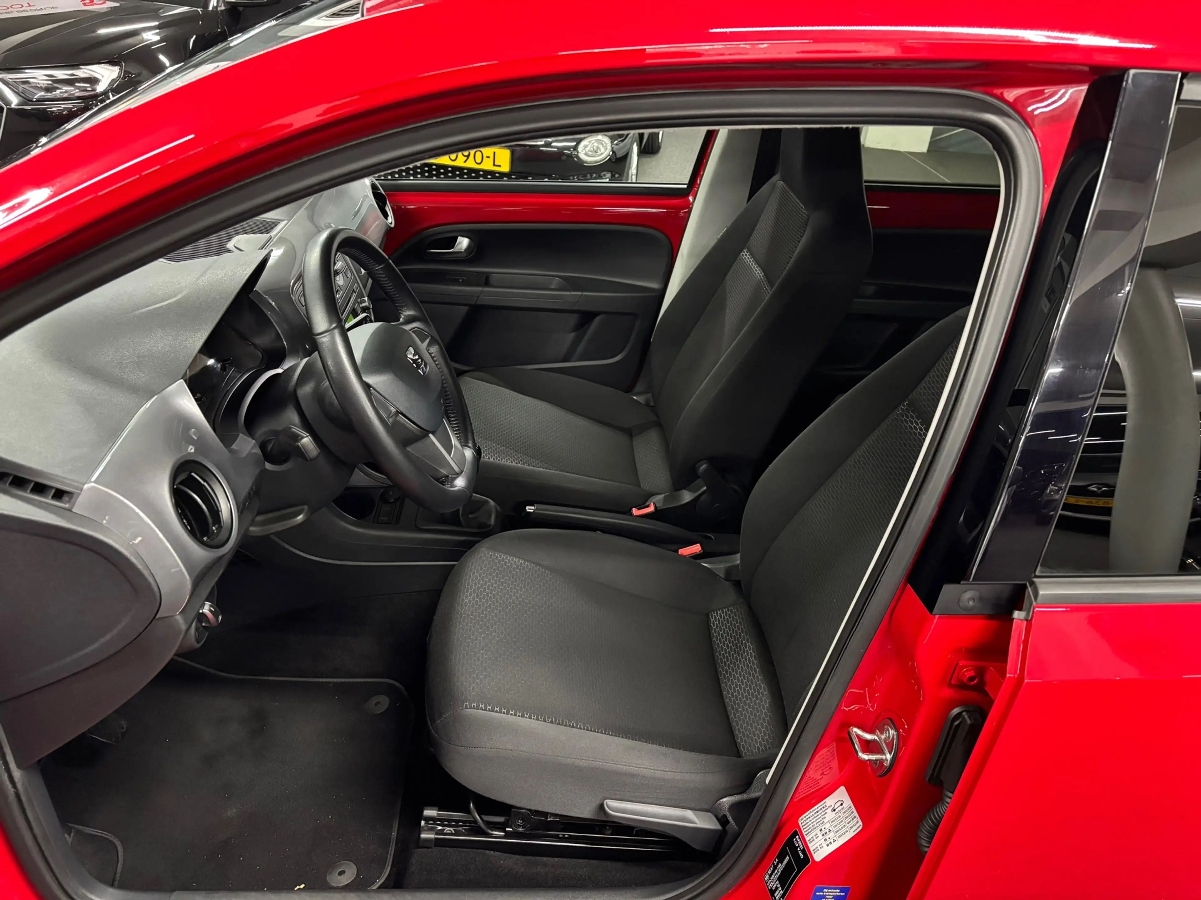 SEAT Mii 1.0 Sport Dynamic — photo 14