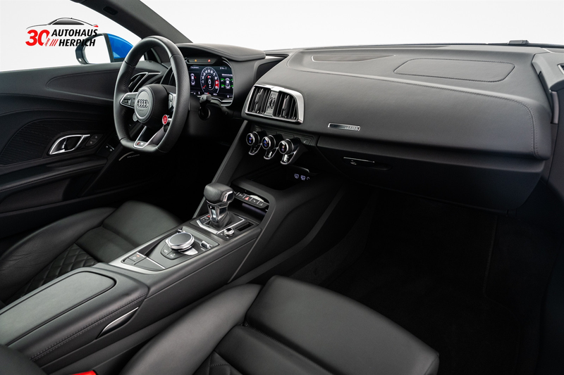Audi R8 5.2 RWD Performance RFK DAB NAVI PDC B&O — photo 12