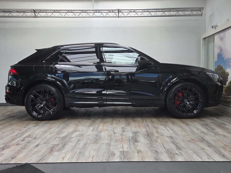 Audi RS Q8 Sportabgas AHK Standhzg. Black+ RS-Design — photo 4