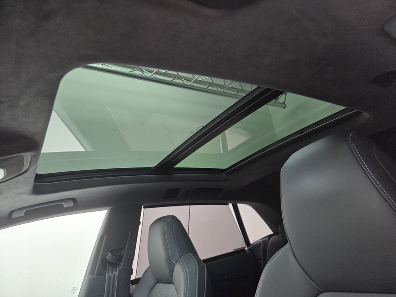 Audi RS Q8 Sportabgas AHK Standhzg. Black+ RS-Design — photo 15