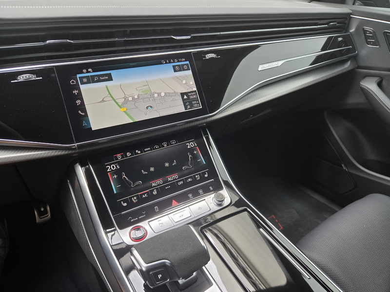 Audi RS Q8 Sportabgas AHK Standhzg. Black+ RS-Design — photo 10