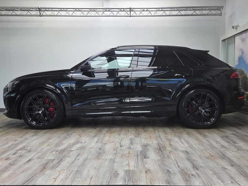 Audi RS Q8 Sportabgas AHK Standhzg. Black+ RS-Design — photo 3