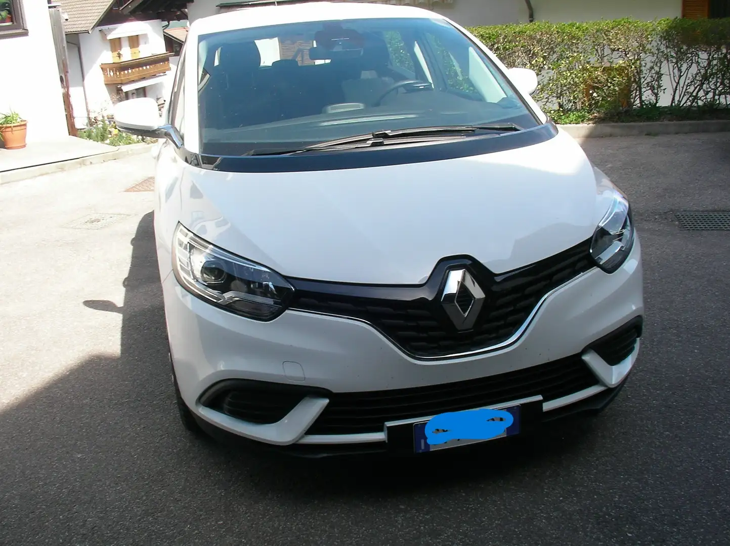 Renault Scenic Scenic IV + 1.2 + tce+energy + Life +115cv Blanc - 1