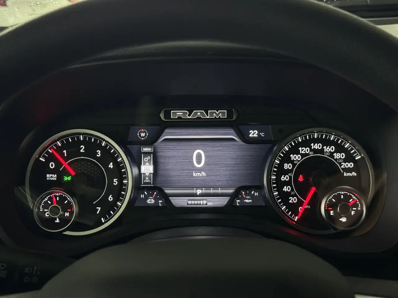 RAM 1500 снимка RAM 1500