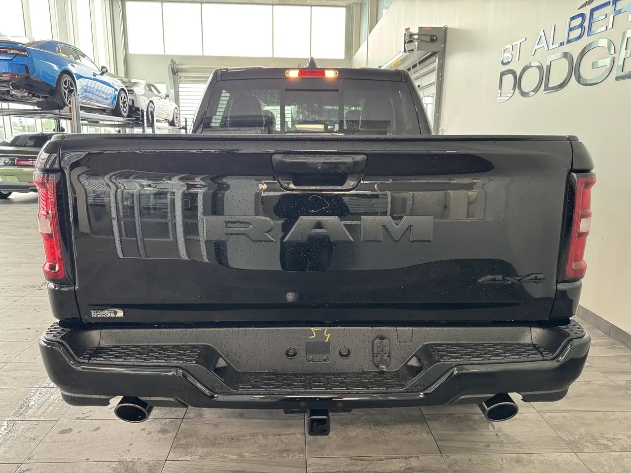 RAM 1500 снимка RAM 1500
