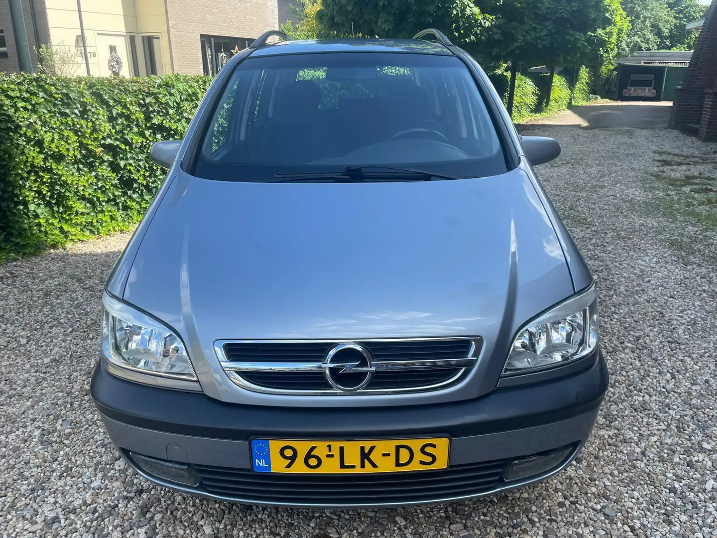 Opel Zafira 2.2-16V Elegance Grey - 2