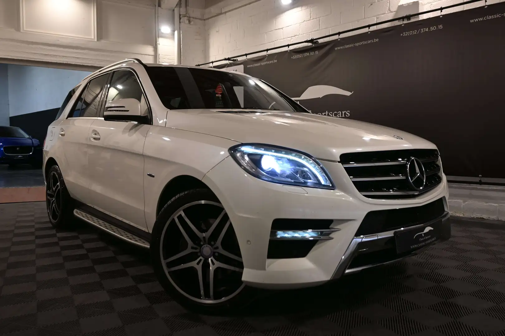 Mercedes-Benz ML 250 BlueTEC PACK AMG / AIRMATIC / XENON / CAMERA Білий - 2