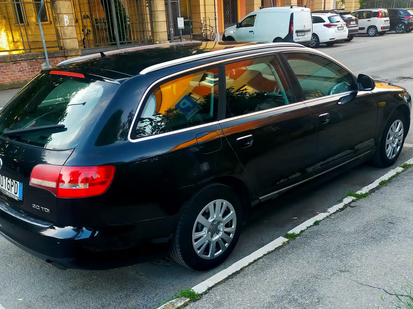 Audi A6 Avant Nero - 1