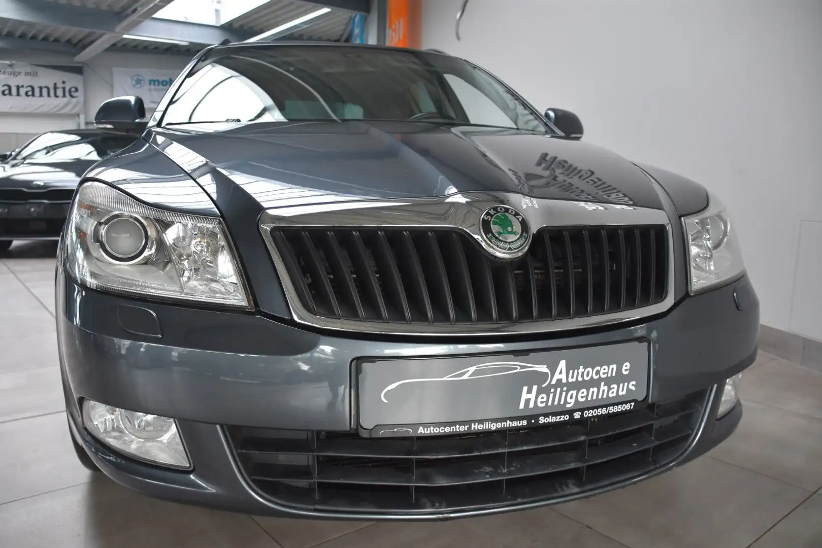 Skoda Octavia Combi L&K DSG Xenon SoundSystem PDC AHK Gris - 1