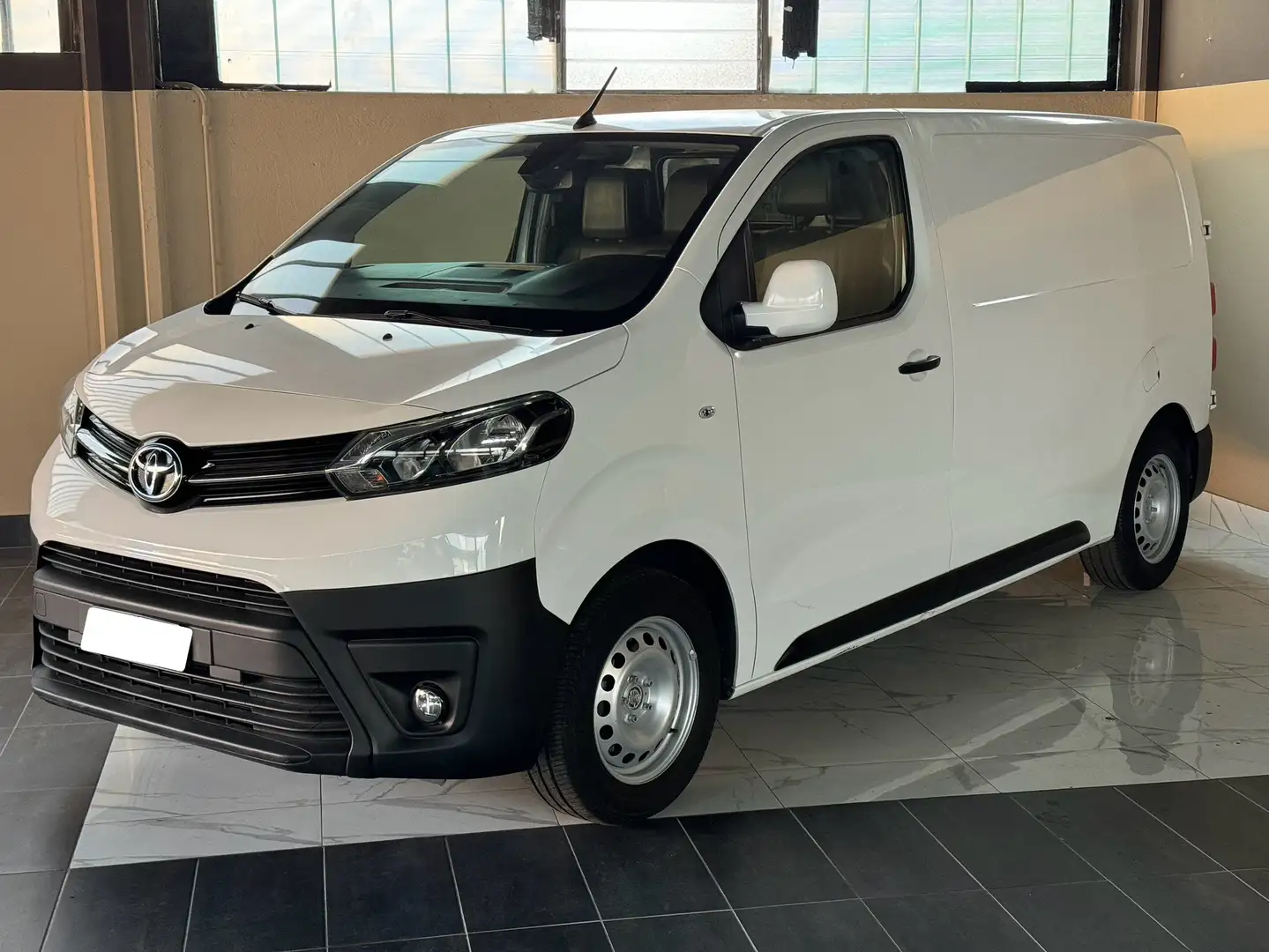 Toyota Proace 1.6D PASSO MEDIO 4P 10QUINTALI COMFORT S&S - 1