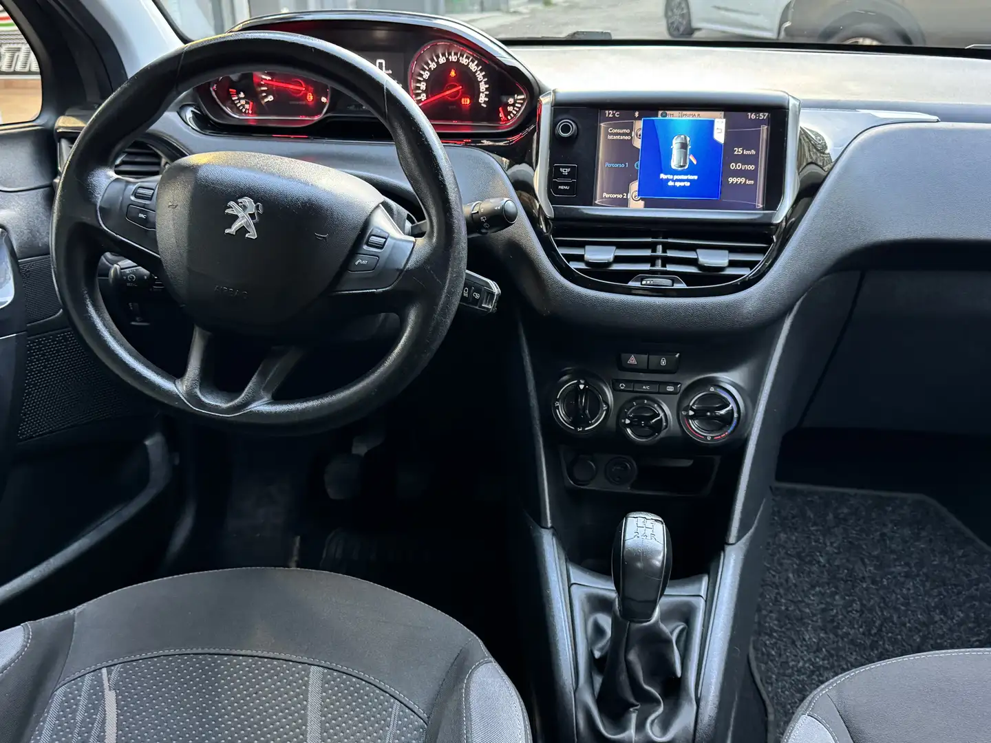 Peugeot 208 5p 1.4 hdi 8v Access - 2