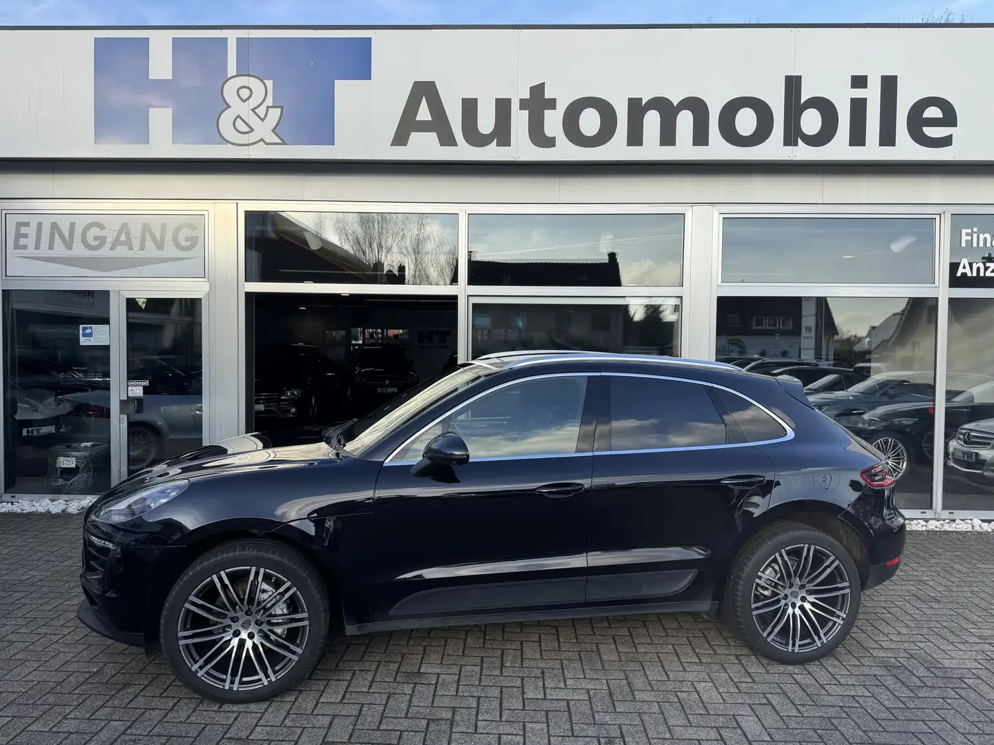 Porsche Macan Pano PASM LED 21 Schwarz - 1