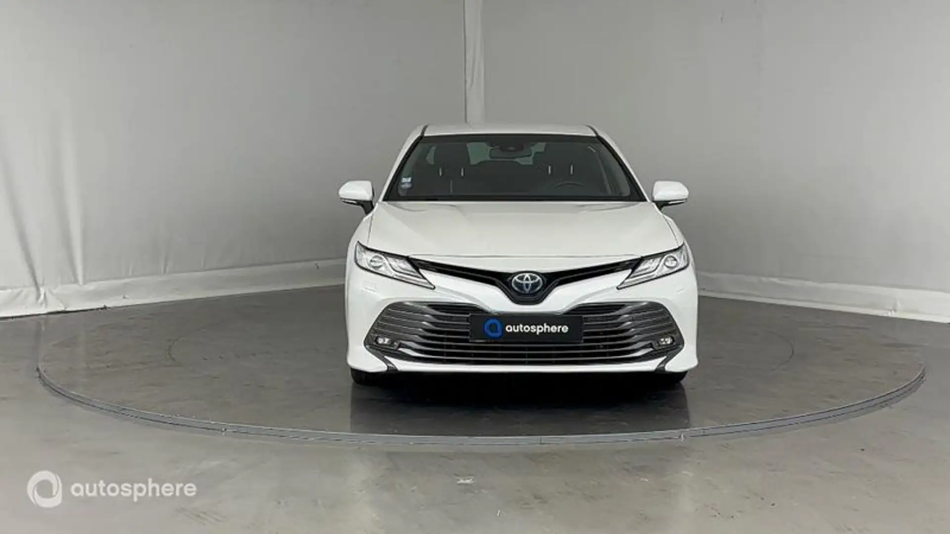 Toyota Camry Hybride 218ch Design - 2