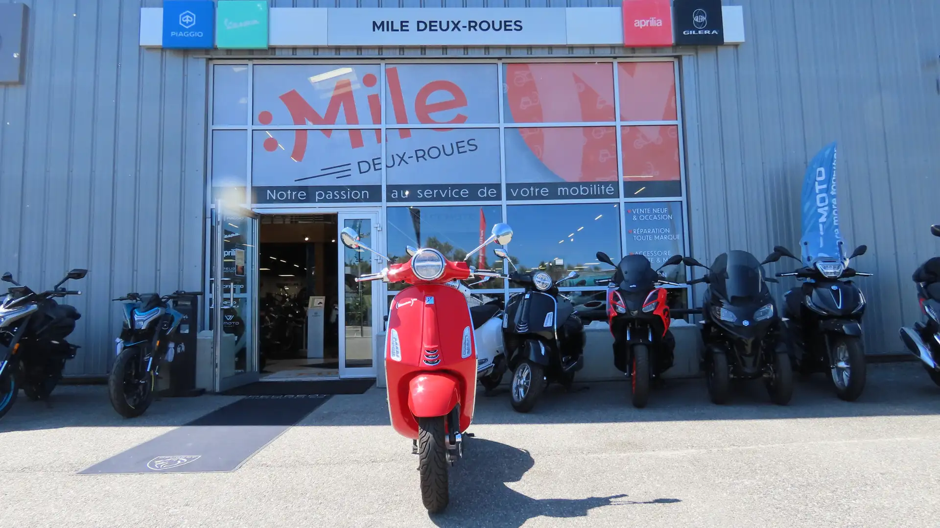 Vespa Primavera 50 Rouge - 2