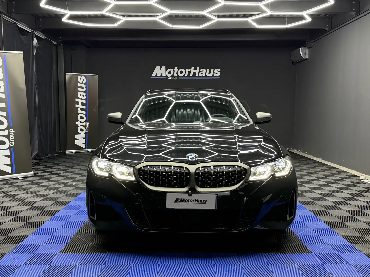 BMW 340 M340i Touring X-drive Black - 2