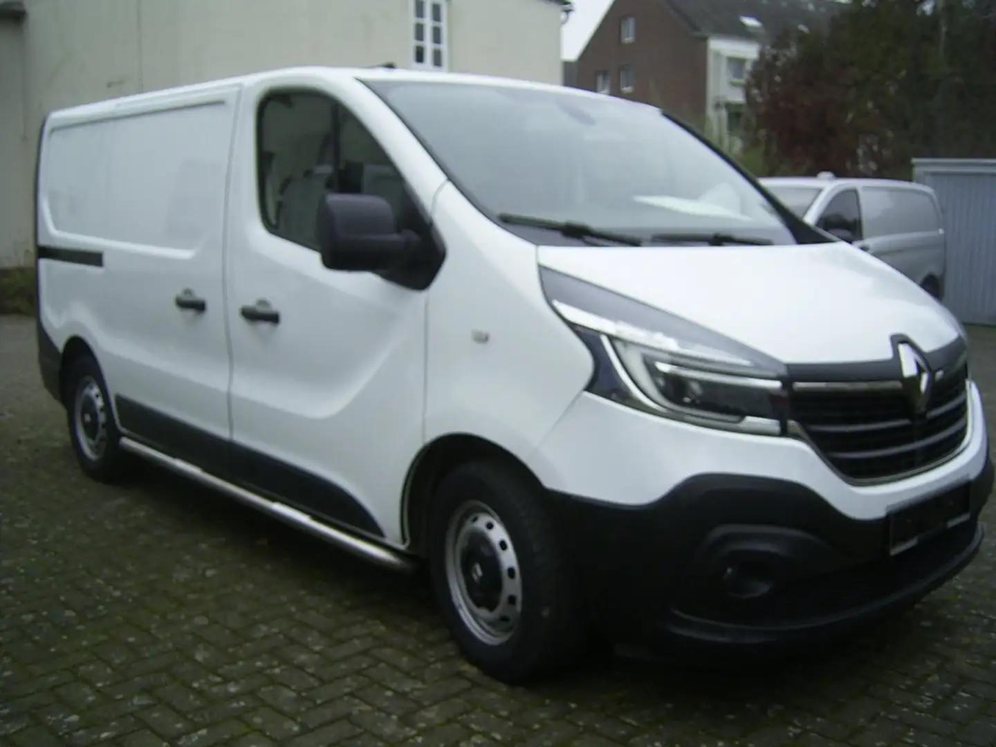 Renault Trafic 1.Hand Euro 6  Netto 10700 Klima Tüv 11/26 Weiß - 2