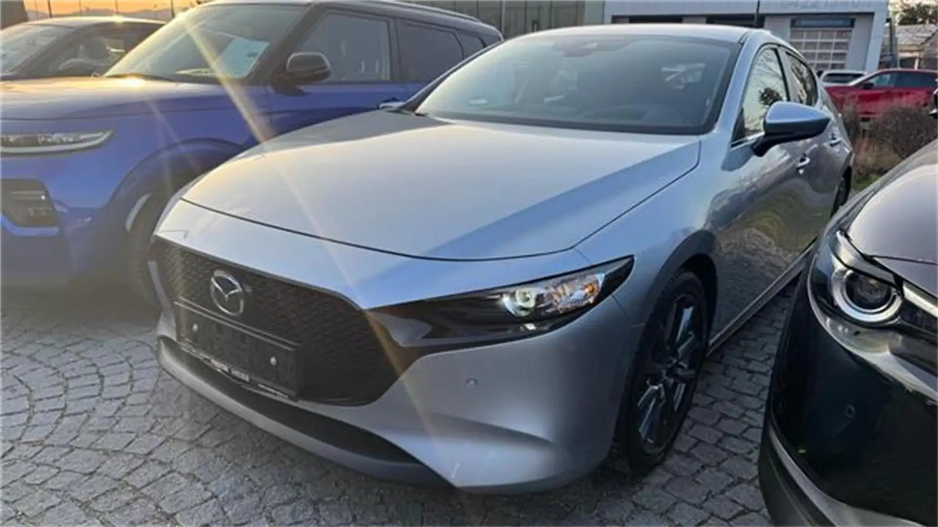 Mazda 3 e-Skyactiv-G122 Comfort+ Silber - 1