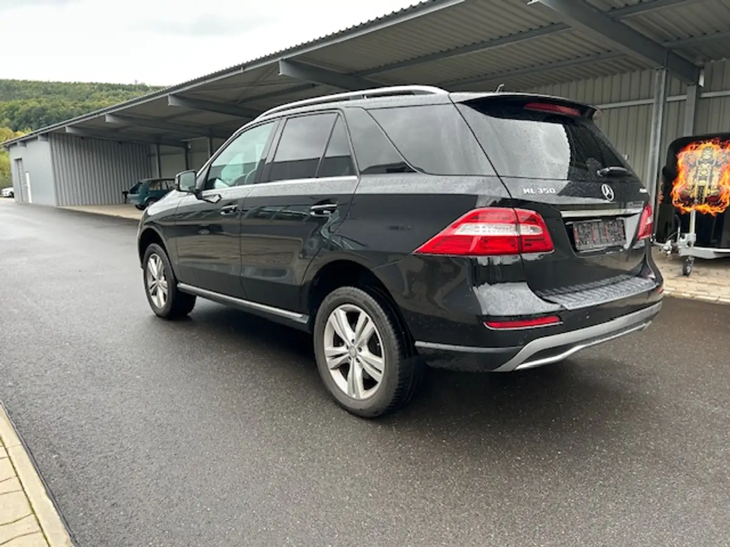 Mercedes-Benz ML 350 4M /19"/7G/ILS/Schiebedach/Distronic/AHK/ Zwart - 2
