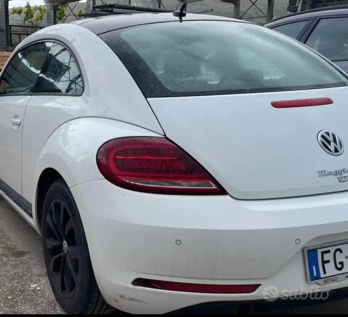 Volkswagen Maggiolino Maggiolino 2.0 tdi bm Design 110cv dsg - 2