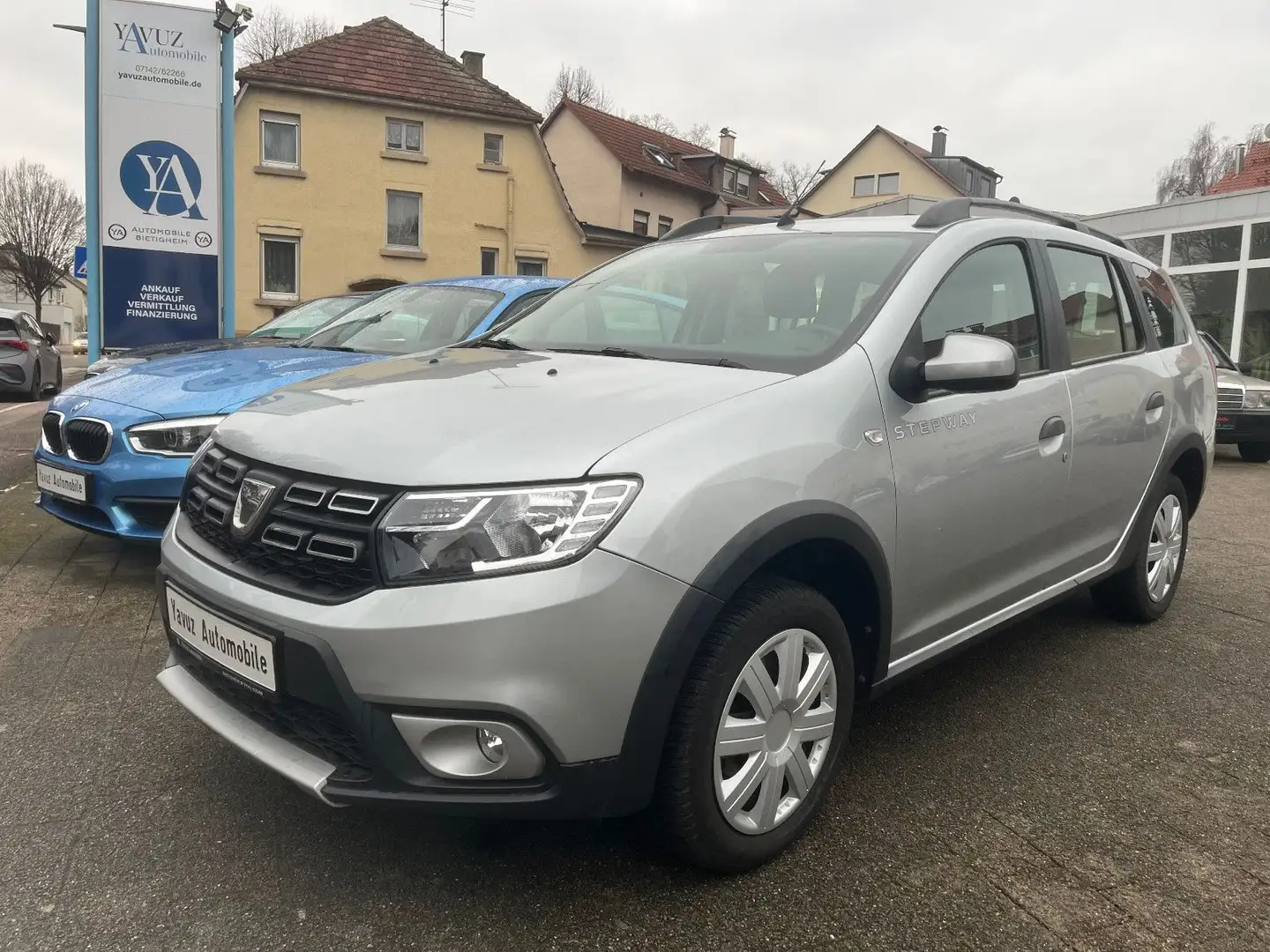 Dacia Logan MCV II Kombi Stepway Gri - 1
