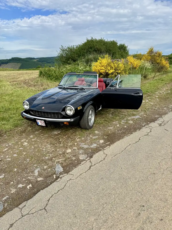 Fiat 124 Spider, foto 2