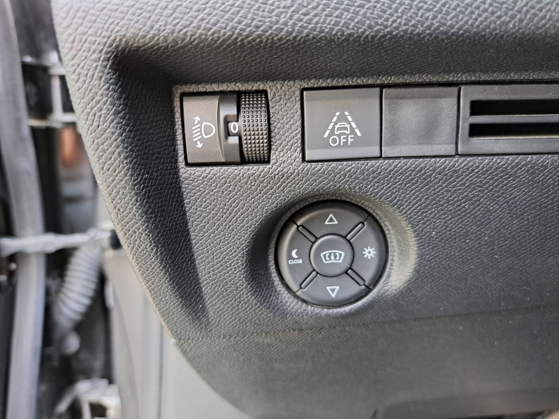 Citroen C4 1.5 BlueHDi 130 Shine S&S EAT8 — photo 13